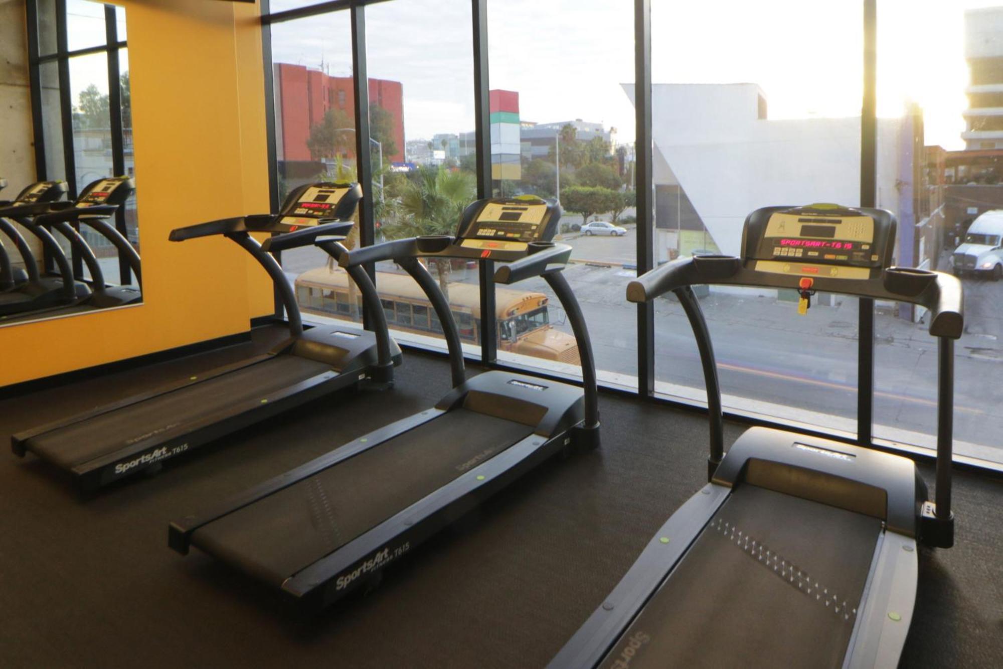 City Suites Tijuana Rio Bagian luar foto