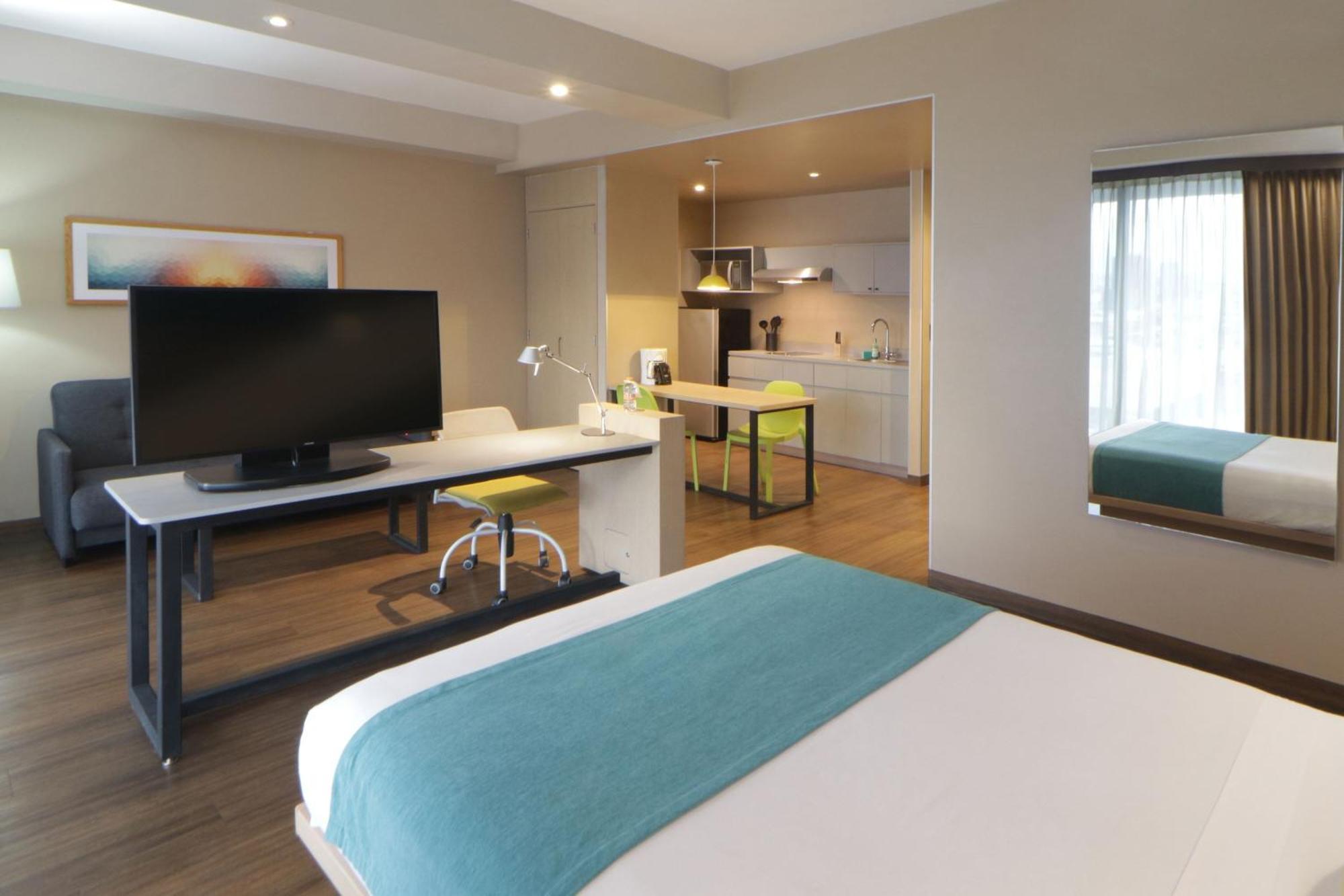 City Suites Tijuana Rio Bagian luar foto