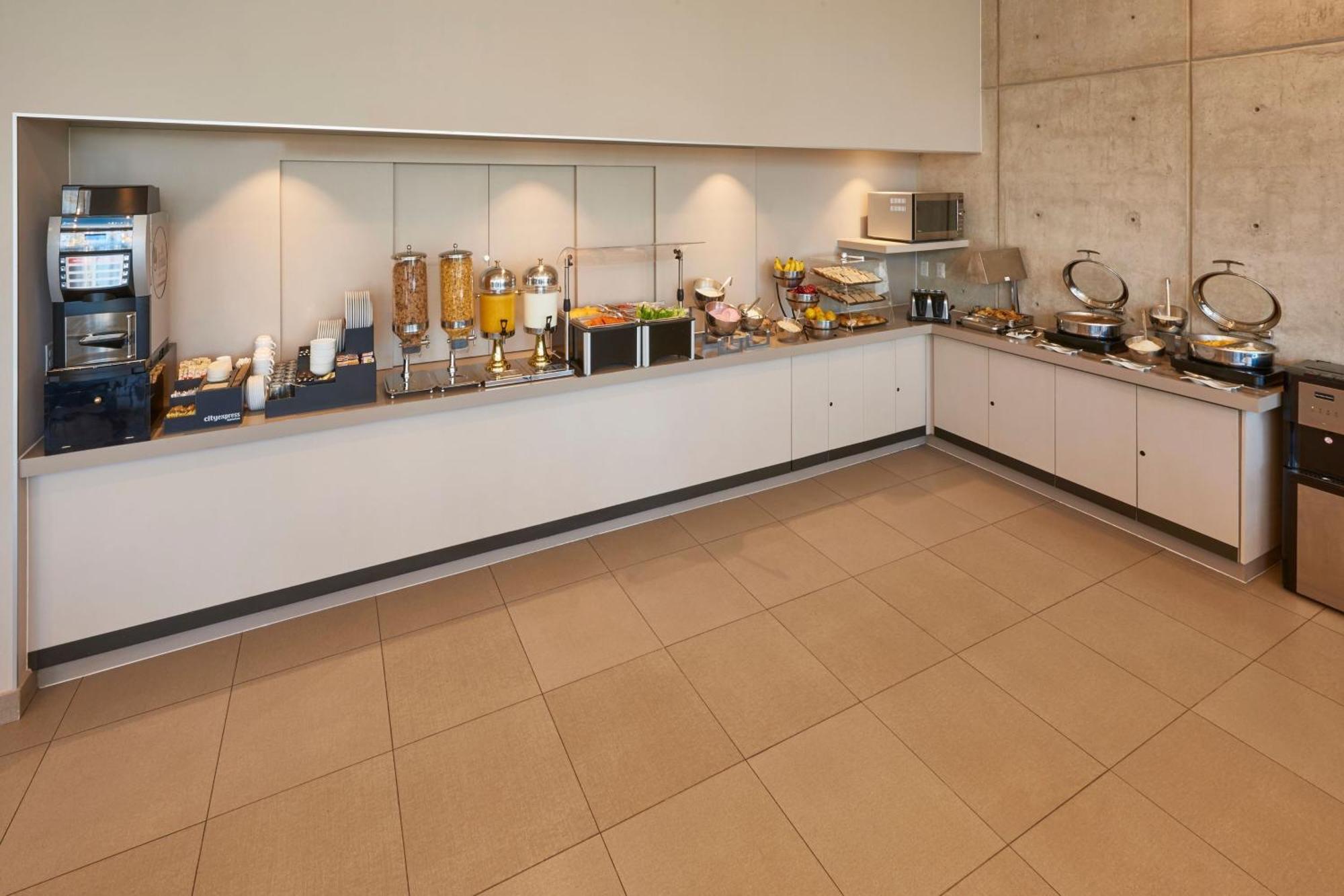 City Suites Tijuana Rio Bagian luar foto