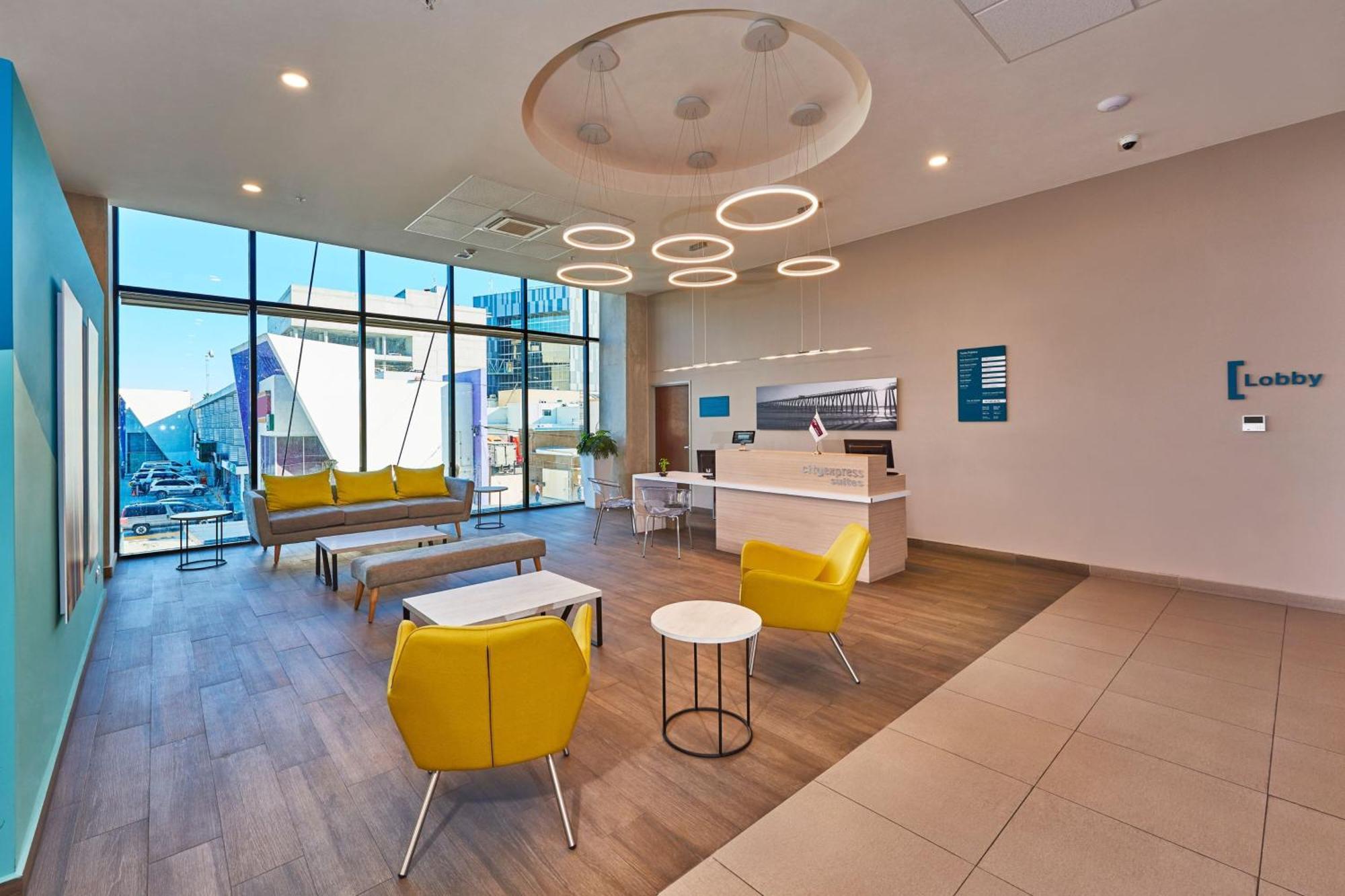 City Suites Tijuana Rio Bagian luar foto