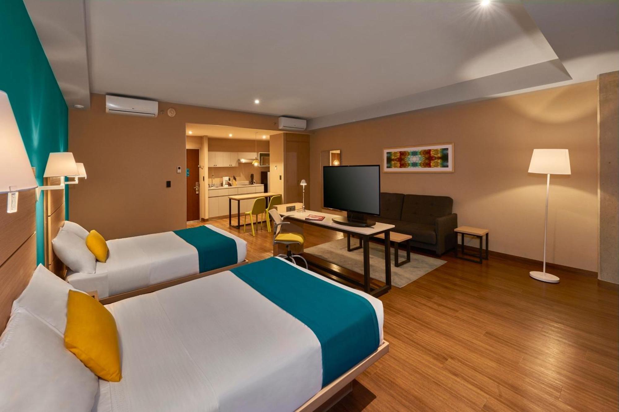 City Suites Tijuana Rio Bagian luar foto